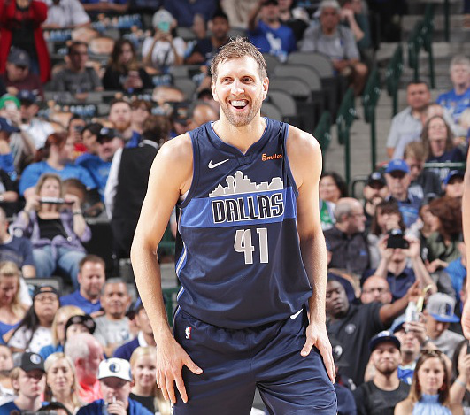 关于巴塞罗那训练开放日，窗口期迎来里程碑引欢呼，全明星赛在即，高层口径保持一致的信息