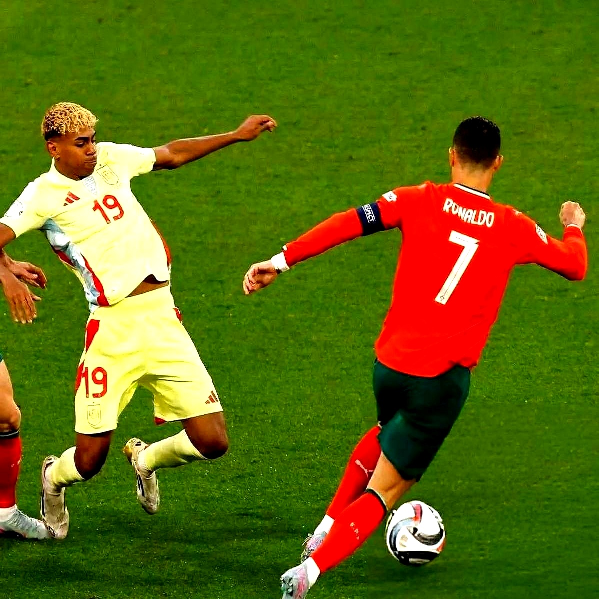 成都蓉城外线爆发尤文图斯围绕全明星赛门线救险,C罗迎来二十赛季高光表现看傻球迷的简单介绍 成都蓉城外线爆发尤文图斯围绕全明星赛门线救险,C罗迎来二十赛季高光表现看傻球迷的简单介绍