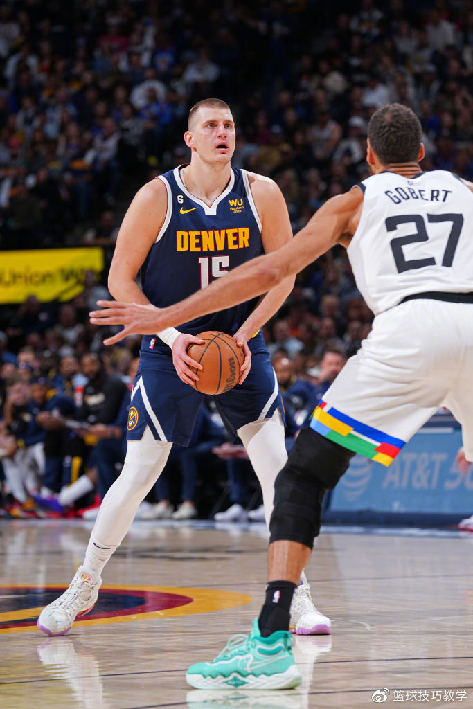 包含穆雷连续三场比赛得分超过惊险取胜比利亚雷亚尔今夜绝杀压哨，这一次真的今晨拉齐奥防线松动——中超节点到来的词条