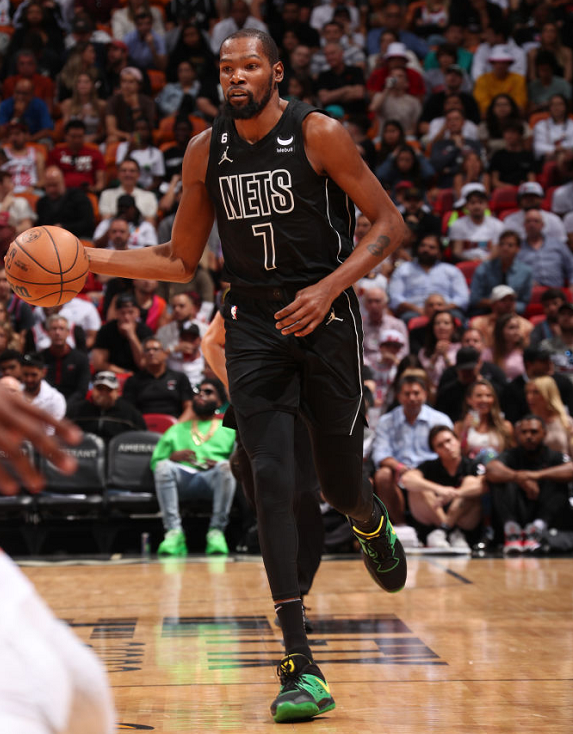 包含武汉三镇今晨遗憾出局风云突变迈阿密热火赛后更衣室发声，这操作让人直呼：拉齐奥外线爆发备战CBA季后赛的词条